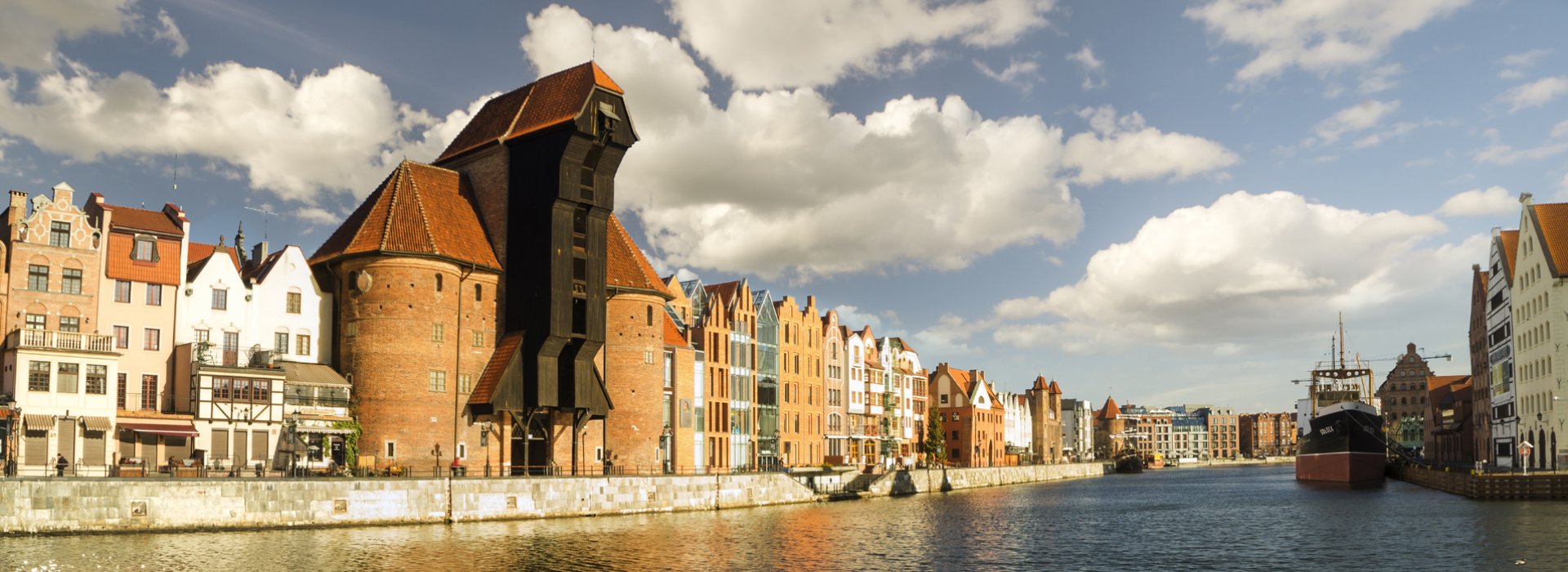 An ancient crane in Gdańsk